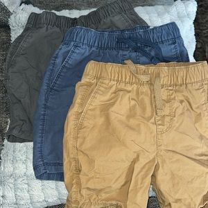 2T Old Navy shorts bundle.